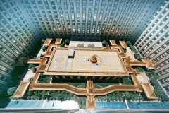 万家丽集团董事长黄志明先生一手打制了总面积